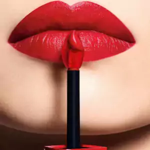 Rouge à lèvres Dior Ultra Care Liquid 966-Desire 6ml Magasin - vente & achat en ligne Casablanca Maroc