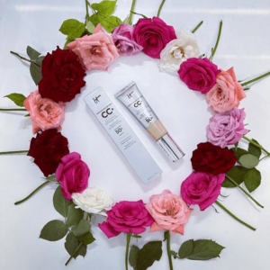 IT Cosmetics CC Crème SPF50 CC+ Cream Nude Glow Your Skin But Better Magasin - vente & achat en ligne Casablanca Maroc